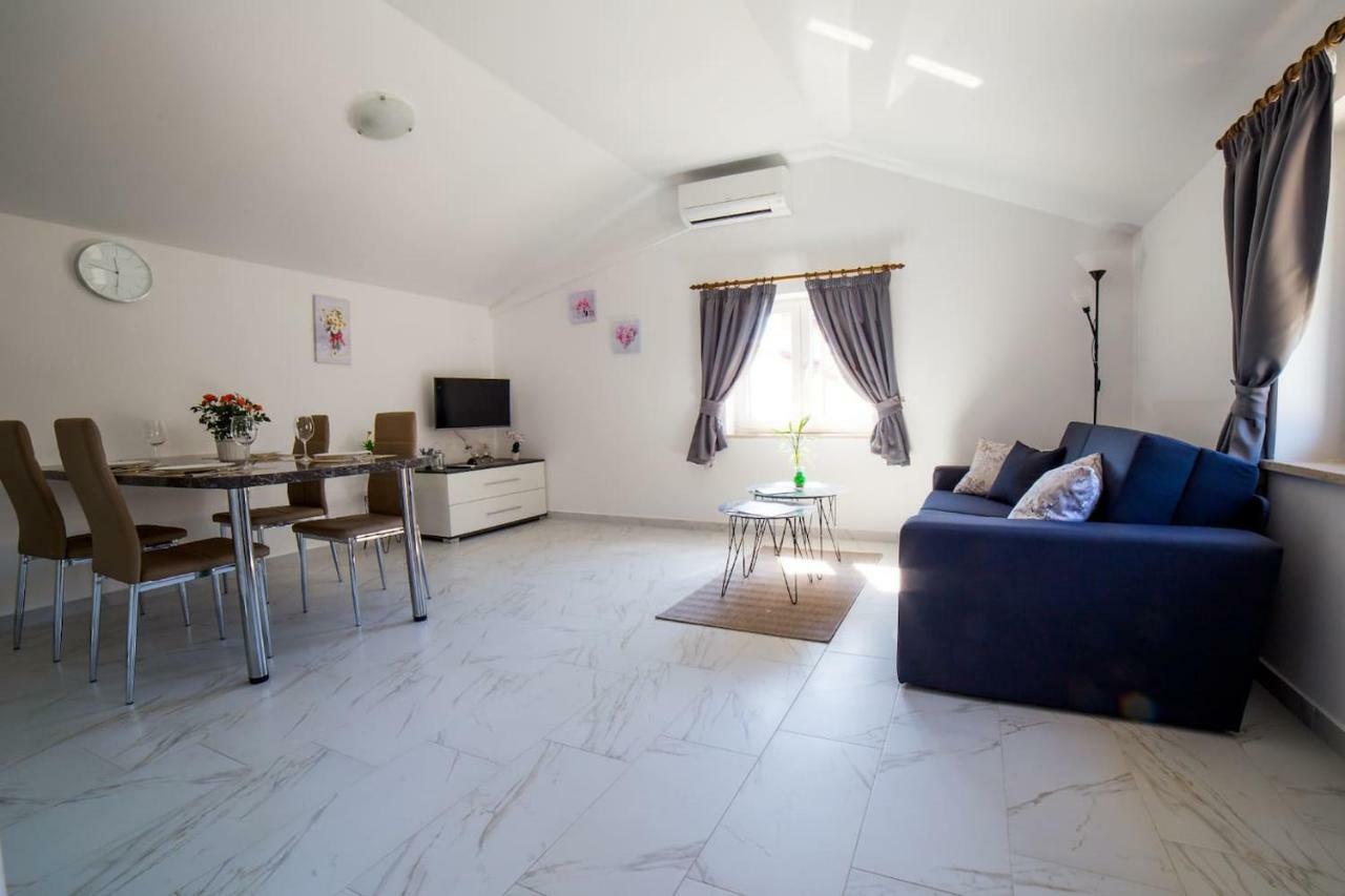 Apartment Podini Brsec Ngoại thất bức ảnh